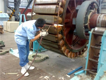 如何處理柴油發(fā)電機(jī)組突然冒黑煙了？